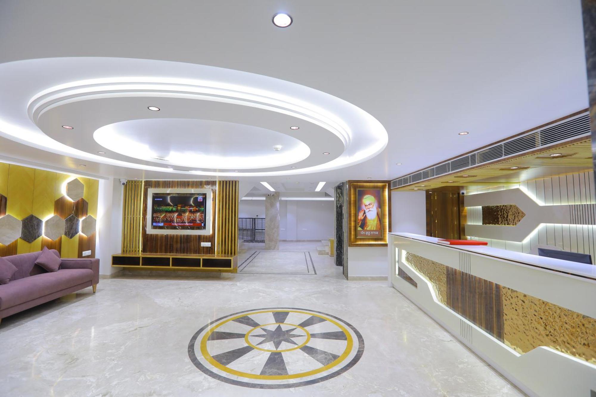 Hotel Glitz - Walk In From New Delhi Railway Station Eksteriør bilde